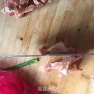 Make Red chicken collarbone step 2