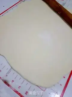 Make Onion pepper salt rolls step 10
