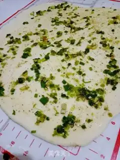 Make Onion pepper salt rolls step 11