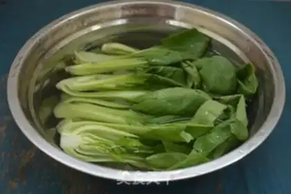 Make Chicken soup from the western cucumber step 3