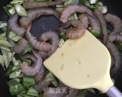 Make White shrimp step 4