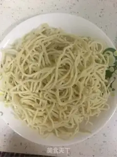 Make Onion noodles step 0