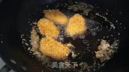 Make Fried chicken wings in the souffle step 5