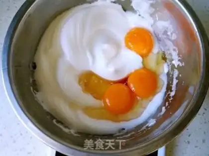 Make Honey-cracked dent cake step 2