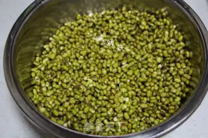 Make Cranberry green beans step 0