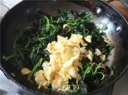 Make Scrambled eggs step 6