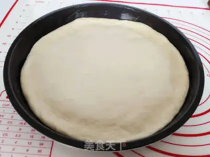 Make Sea, land, and crown pizza step 6