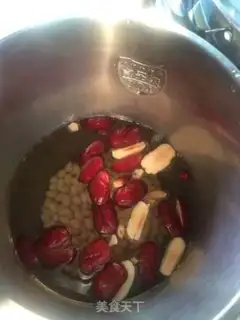 Make Red date soy sauce step 1