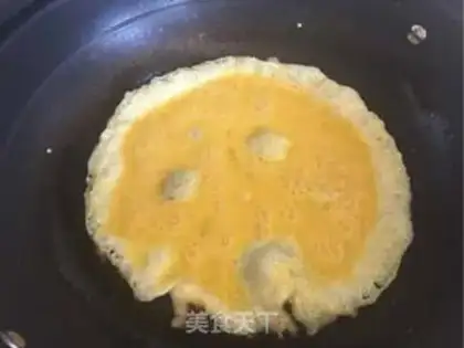 Make Tomato fried eggs step 2