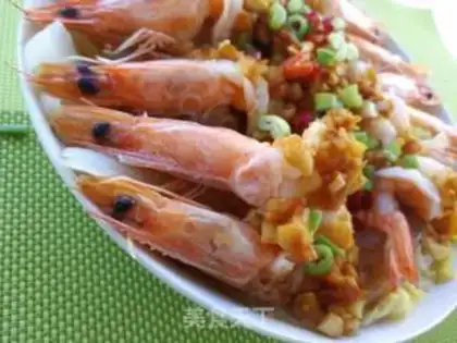 Make A garlic fan with a shrimp back step 7