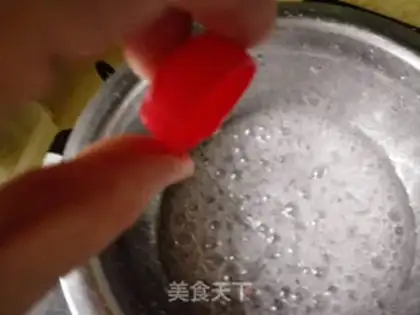 Make A snowball step 6