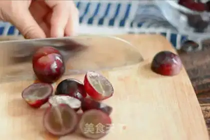 Make Grape jelly step 1