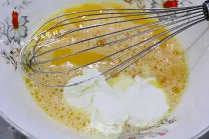 Make Banana yogurt muffin step 1