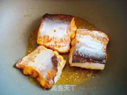 Make Fried salsa step 4
