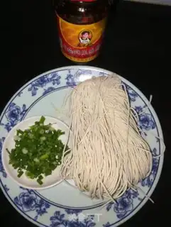 Make Godmother mixed noodles step 0