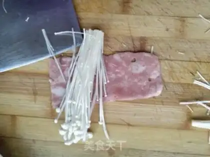 Make Bacon pin roll step 3