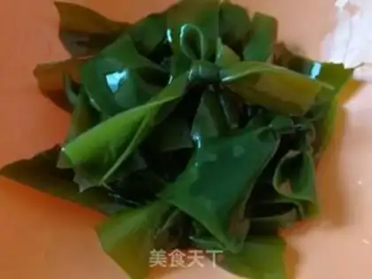 Make Liang-hai has a bone soup step 0