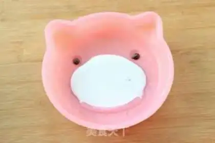 Make Piggy coconut cream step 5