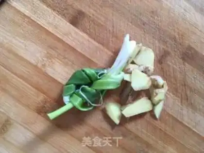 Make Hot pig hoof step 3