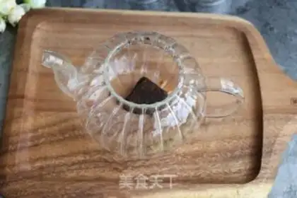 Make Ginger date tea step 1