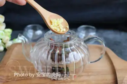 Make Ginger date tea step 2