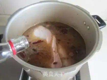 Make A halama with sauce step 4