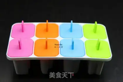 Make Orange yogurt popsicle step 5