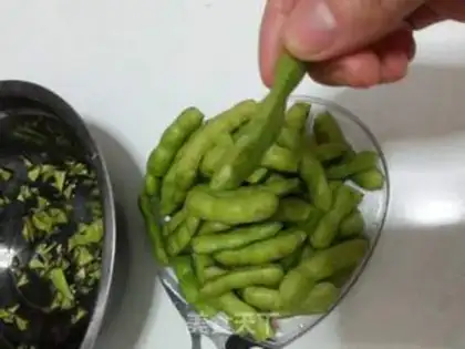 Make Five saline beans step 3