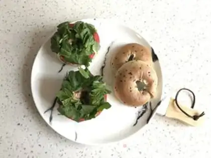 Make Spinach salmon sandwich step 9
