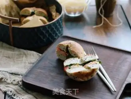Make Spinach salmon sandwich step 11