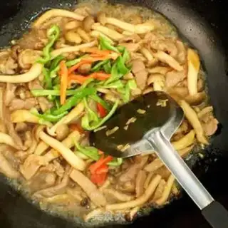 Make Crab mushrooms and fried meat step 8