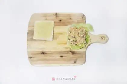 Make Nice eats a sandwich step 3