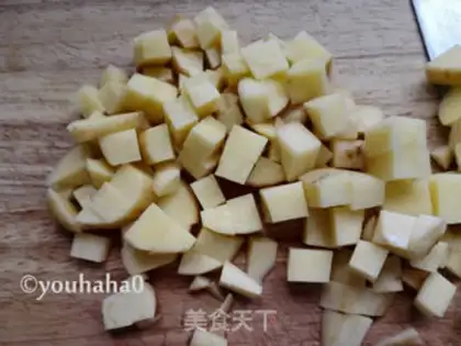 Make Potato sausage salad step 1