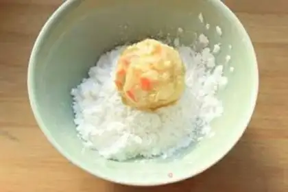 Make Riceball step 4