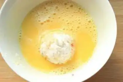 Make Riceball step 5