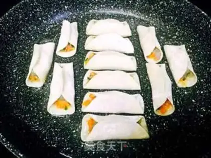 Make Shrimp pan sticker step 7