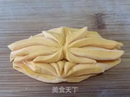 Make Pumpkin Lotus roll step 10