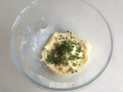 Make Potato buns onions step 4