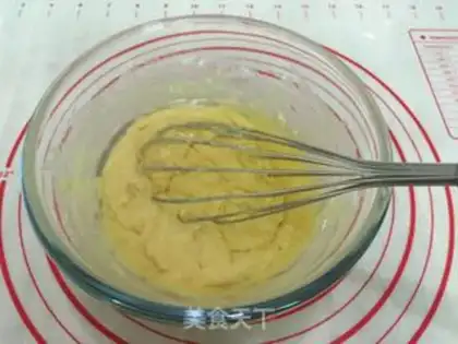 Make Vanilla cranberry Madeleine step 5