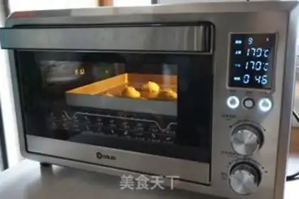 Make Potato buns onions step 8