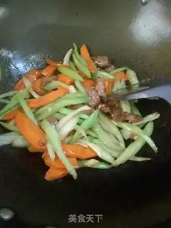 Make Celery carrots step 4