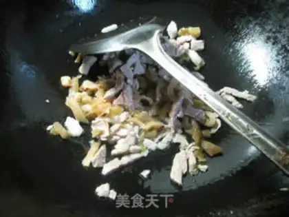 Make Squeeze the raisins and bucum soup step 1