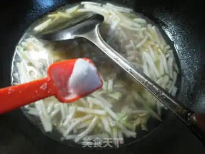 Make Squeeze the raisins and bucum soup step 3