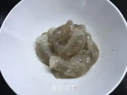 Make Shrimp garden pizza step 1