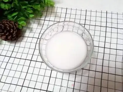 Make Cool fruit spoon step 4