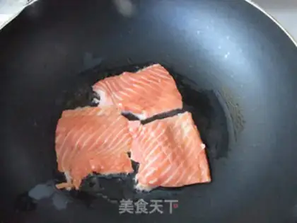 Make A salmon rice sandwich step 0