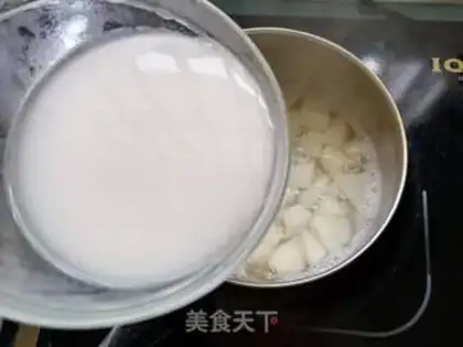 Make Cool fruit spoon step 6