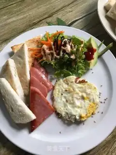 Make Artistic breakfast step 1