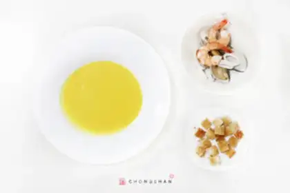Make Marseille pumpkin seafood soup step 5