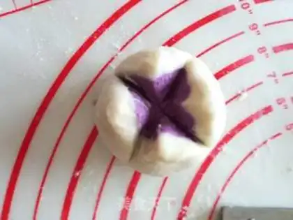 Make Fancy buns step 7